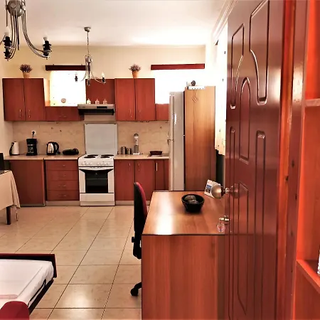 Family Yard House Apartamento *