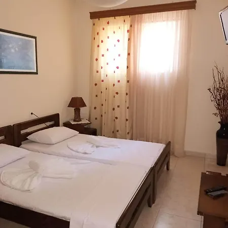 Family Yard House Apartment Kos Town