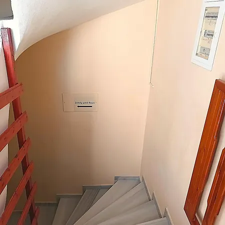 Apartament Family Yard House *