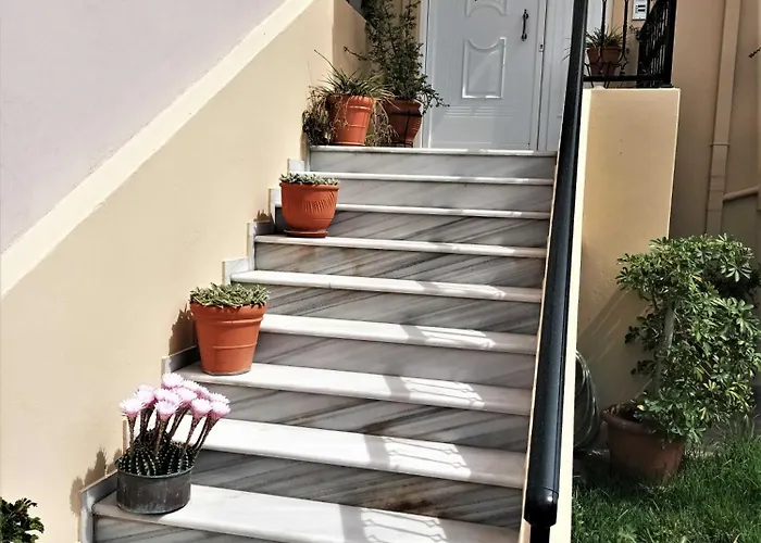 Family Yard House * Kos-Stadt